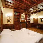 Spanish Steps Retreat Buddyrent