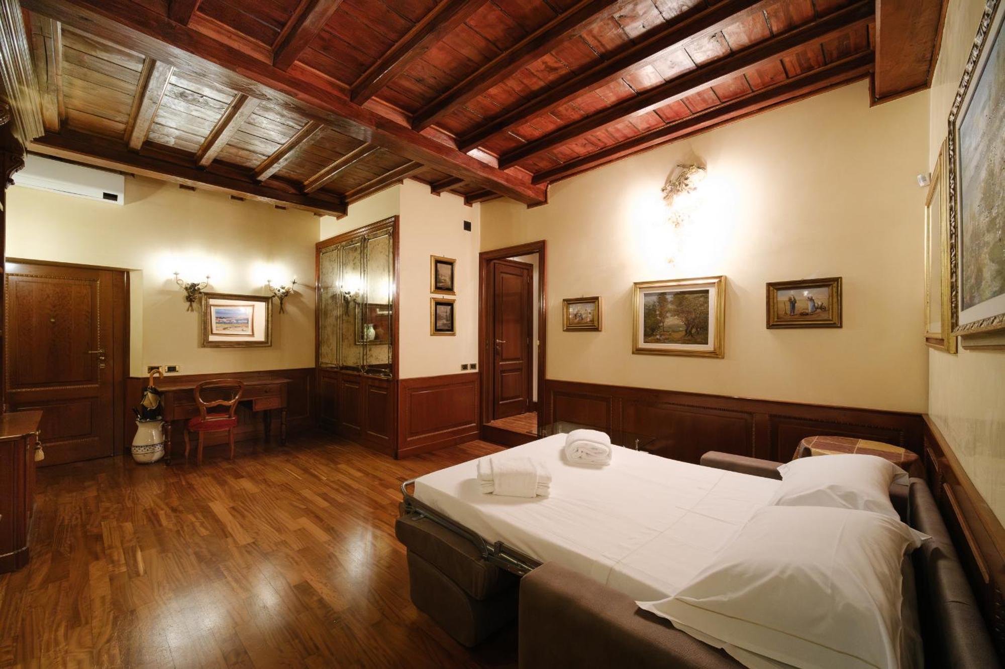 Spanish Steps Retreat Buddyrent * Rom